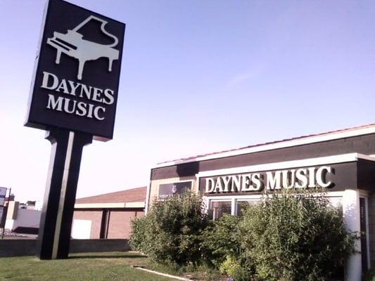 Daynes Music. Exclusive representatives for Steinway Piano