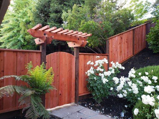 FCR is the Top Fence contractor in Martinez and beyond! Fences & Gates, Decks & Railing, Wooden Fence Services