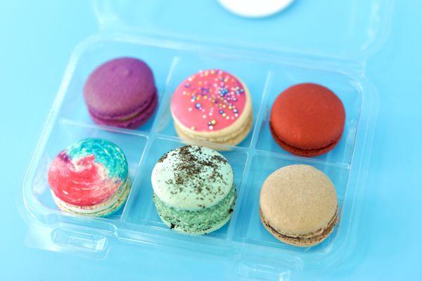 6-Pack Macarons