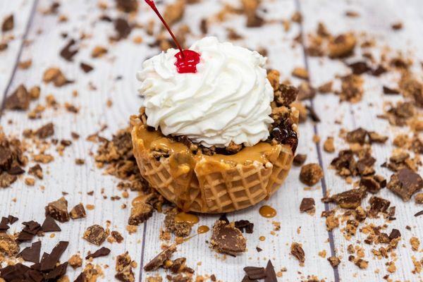 Peanut Butter Sundae in freshly made waffle bow