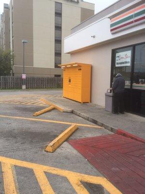 This school bus yellow thing is Tessa, she works for Amazon. Not sure if that guy next to the Lone Star sign does.