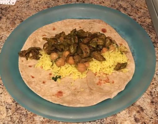 Made some chapati tacos with lemon rice, channa masala and tindora fry. A vegan flavor explosion!