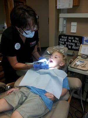 Best Mesa dentist office....hygienist Dorothy and Dr. Robison are great with children!