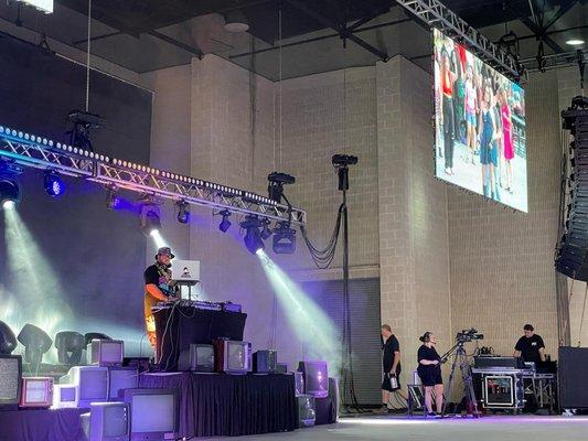 DJ Jason Kelley at the 80s Party Professional DJ #ToledoDJ