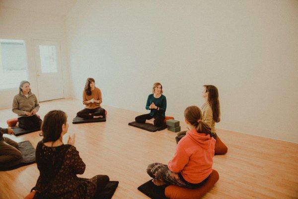 Laura leads retreats and workshops teaching meditation, Qi Gong and self care techniques to heal our emotional body