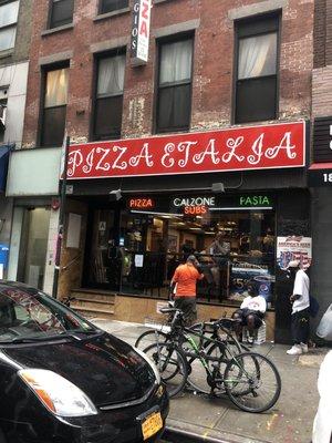 Recently changed their name/sign from Georgio's to Pizza Italia