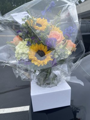 Mom's Birthday Bouquet (Custom Sunflower Bouquet Summer Themed)