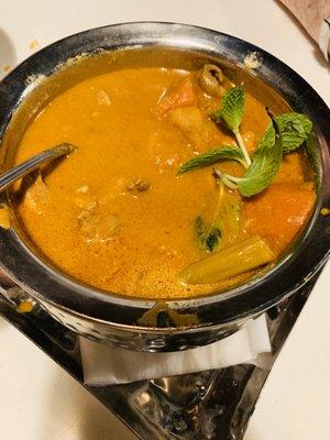 Pork coconut spicy curry with veggies