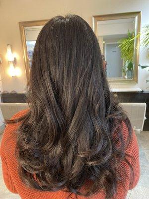 Lovely blowout by Ana! If you want a blowout that goes the distance, you want Ana.