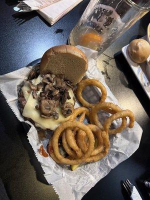 Mushroom burger w/ onion rings