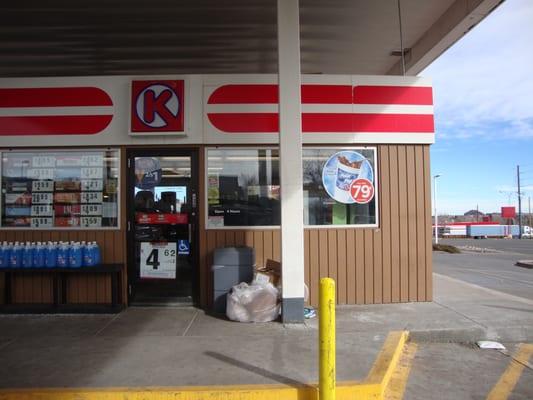 Another view of the Circle K, storefront.  Located at 3595 South Yosemite, Denver, CO 80237.  February 16th 2014.