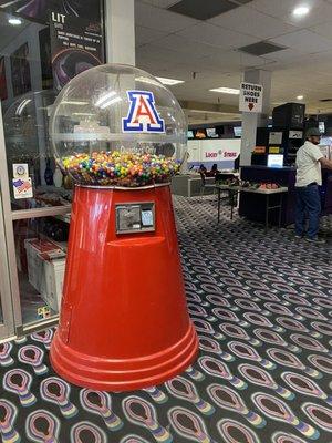 GIANT GUMBALLS