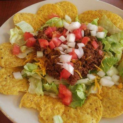 Really good taco salad, very fresh and flavorful. Bigger than it looks.