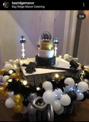 Cake table