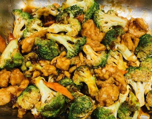 Chicken with broccoli