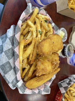 Fish & Chips with garlic fries