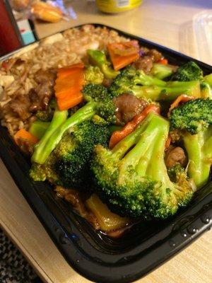 Beef&Broccoli with House fried rice