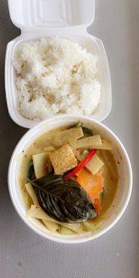 Green Curry with Tofu (spice level: hot)