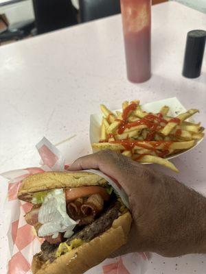 Bacon Cheeseburger regular fries