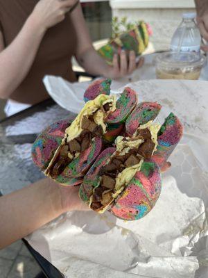 Rainbow bagel with egg and potato's