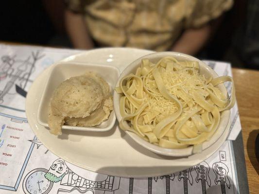 Kids butter pasta with mashed potatoes