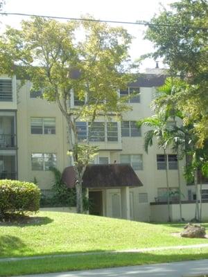 Affordable condo in The city of Plantation