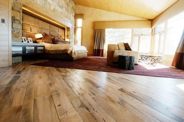 Antique Oak Hit Skip Flooring