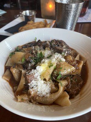 Short rib pasta