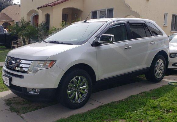 Meet Emily, my new/used 2009 Ford Edge