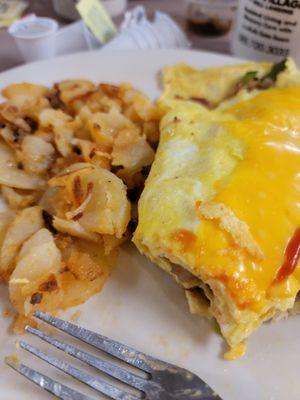 Omelette and home fries