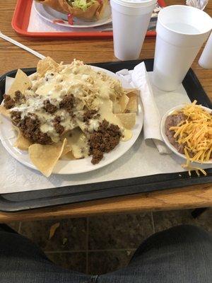 Chicken/beef nachos!