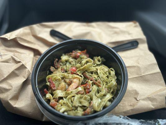 Fettucini Pesto Pasta w/ Shrimp & Sundried Tomatoes