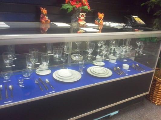 Glassware & china display case