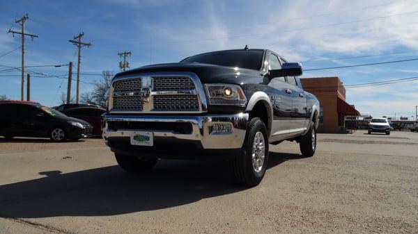 This is a Truck! 2016 Ram 2500!