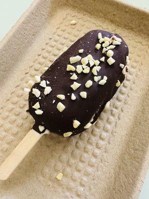 Toffee ice cream bar