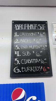 Great breakfast prices, always with double eggs and bacon on bagels and croissants