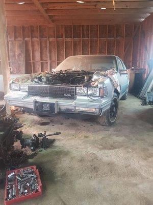 Were swapping motors on a classic cadiilac