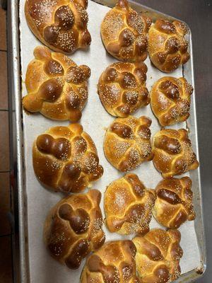 Delicioso pan de muerto solo por el mes de octubre