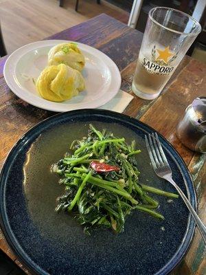 Spinach and some type of steamed bun, delicious!