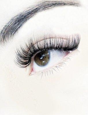 Volume lashes