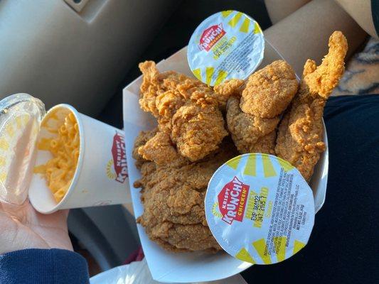 2 pc. white krispy chicken, side large mac n cheese, & 2 honey mustard