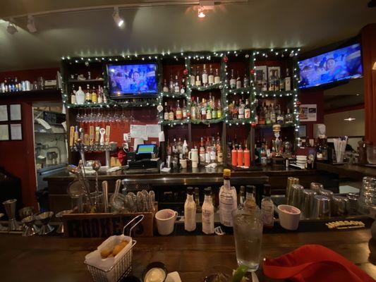 Five Star Burger's: Clayton.... The bar@happy hour!!!