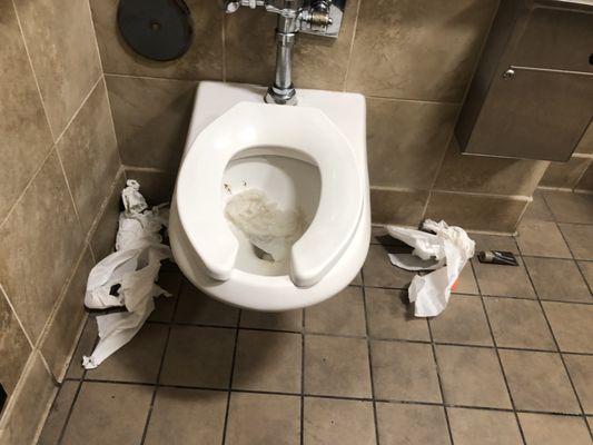 The unisex bathroom is always dirty. Please always clean this bathroom and put a thrash can so that toilet papers are not everywhere!