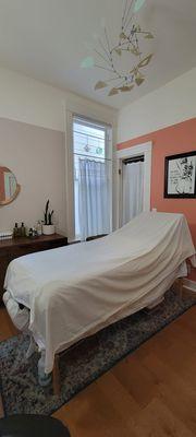 Feel rejuvenated from acupuncture and massage in a private room of your own.