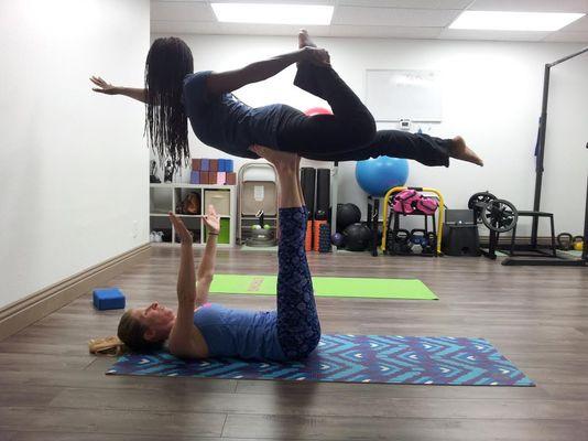 Women's Acroyoga