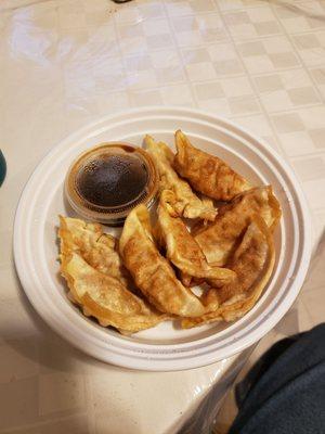 Fried dumplings (pot stickers)