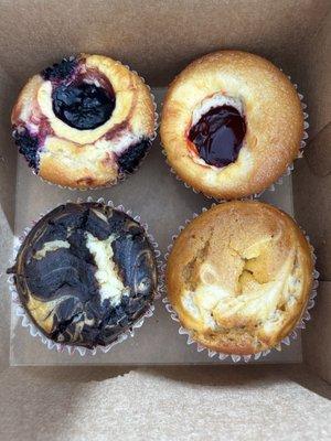 Cheesecake muffins