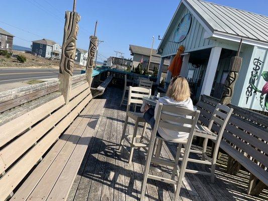 Deck outdoor seating! Very nice views!