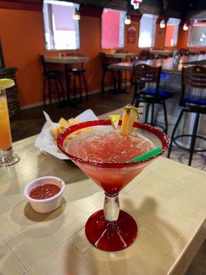 Great strawberry margarita on the rocks with sugar rim! Great ambience, music, and two women's sports on the tv! Love that!!!