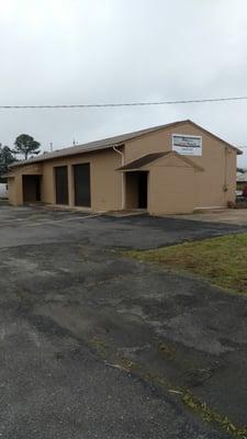 View from front entrance off Jefferson Davis Highway